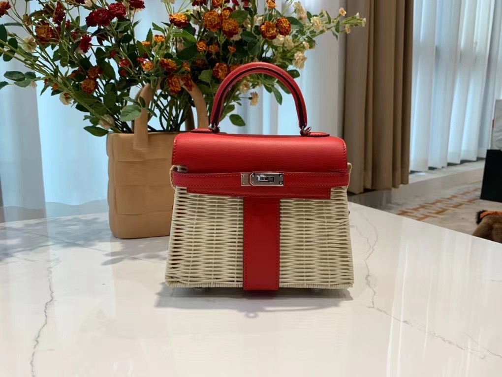 VIP一级品  hm minikl picnic野餐包   ❤️S3 Rose de coeur 心红色（swift皮）  mini2代的经典著作