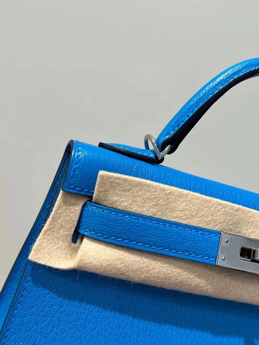 HM Mini KL Chevre Mysore B3 Blue Zanzibar