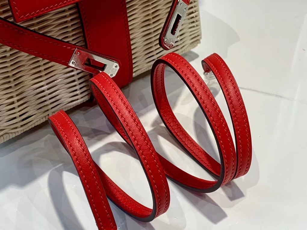 VIP一级品  hm minikl picnic野餐包   ❤️S3 Rose de coeur 心红色（swift皮）  mini2代的经典著作