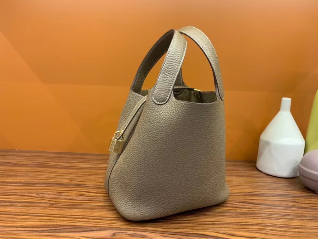 VIP一级品： picotin 18cm  TC D0威马犬米色/金扣 代购级品质