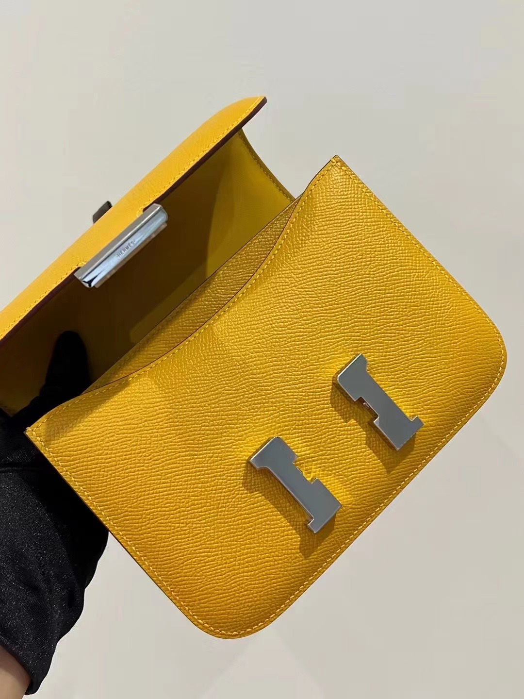 Taiwan Hermès Constance 18 Epsom 9D Jaune Ambe