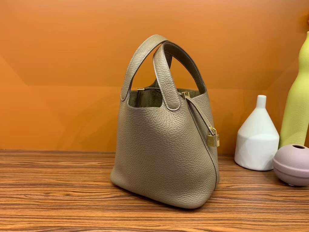 VIP一级品： picotin 18cm  TC D0威马犬米色/金扣 代购级品质