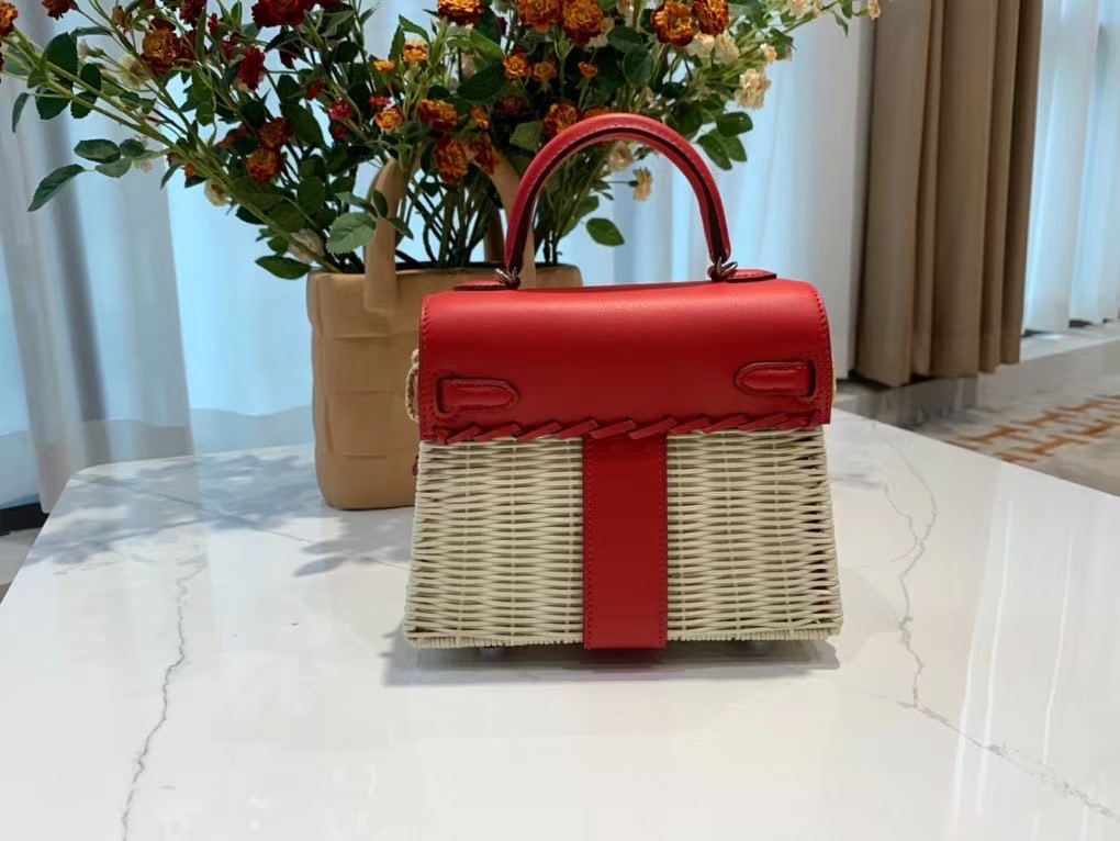 VIP一级品  hm minikl picnic野餐包   ❤️S3 Rose de coeur 心红色（swift皮）  mini2代的经典著作