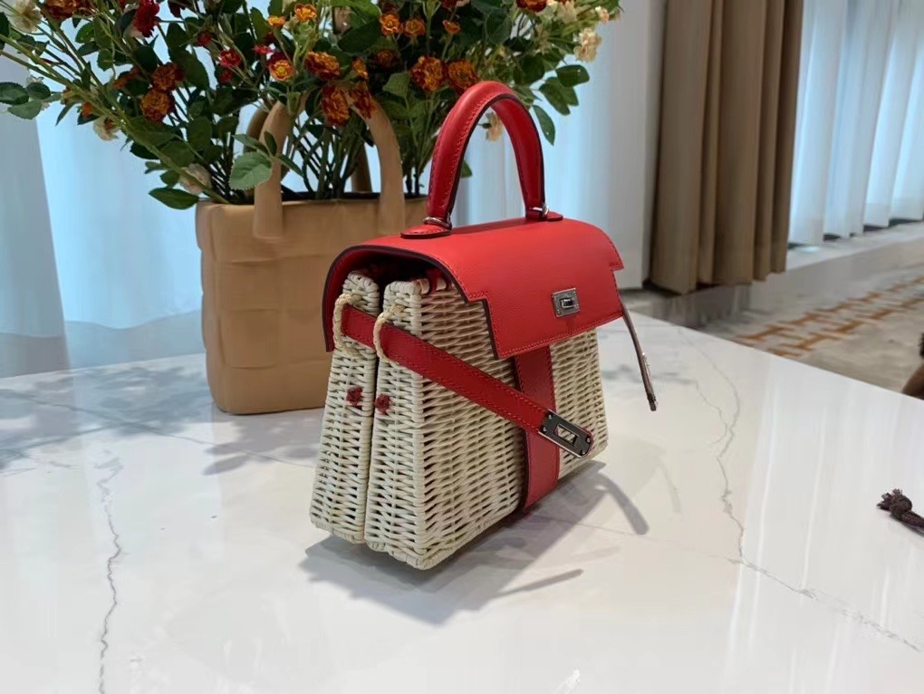 VIP一级品  hm minikl picnic野餐包   ❤️S3 Rose de coeur 心红色（swift皮）  mini2代的经典著作