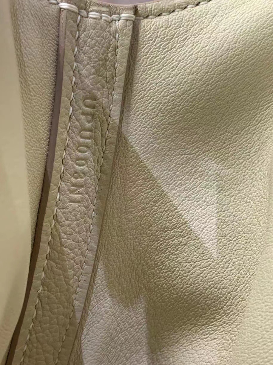 VIP一级品 kl mini24-24 evercolor拼swift 10 Carrie 奶昔白/金扣 ❤️秒种草