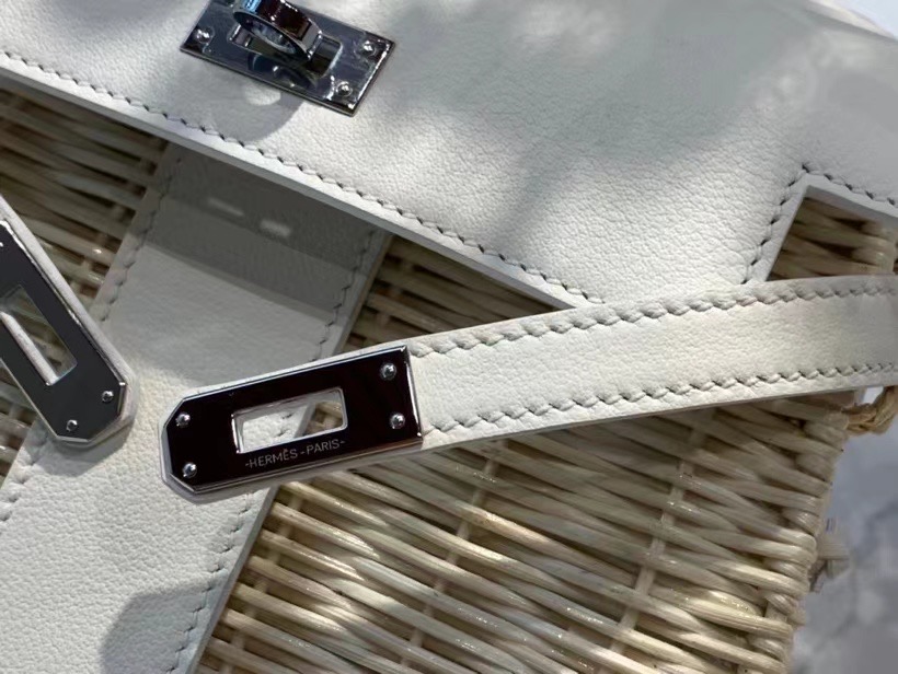 VIP一级品 hm minikl picnic野餐包   🤍01白色（swift皮） mini2代的经典著作