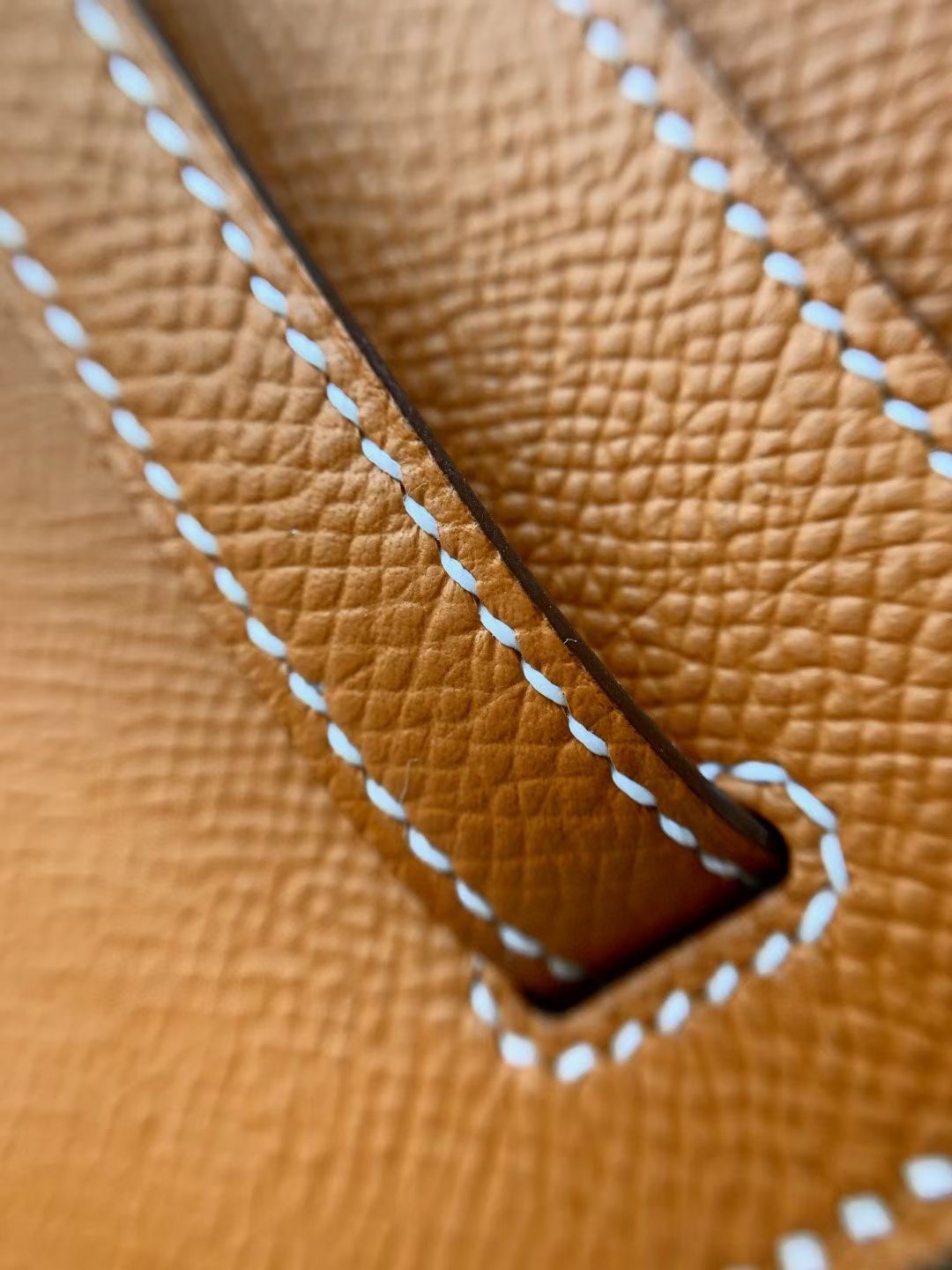 Canada Ottawa Hermès KL Pochette Epsom 37 Gold 89 Noir