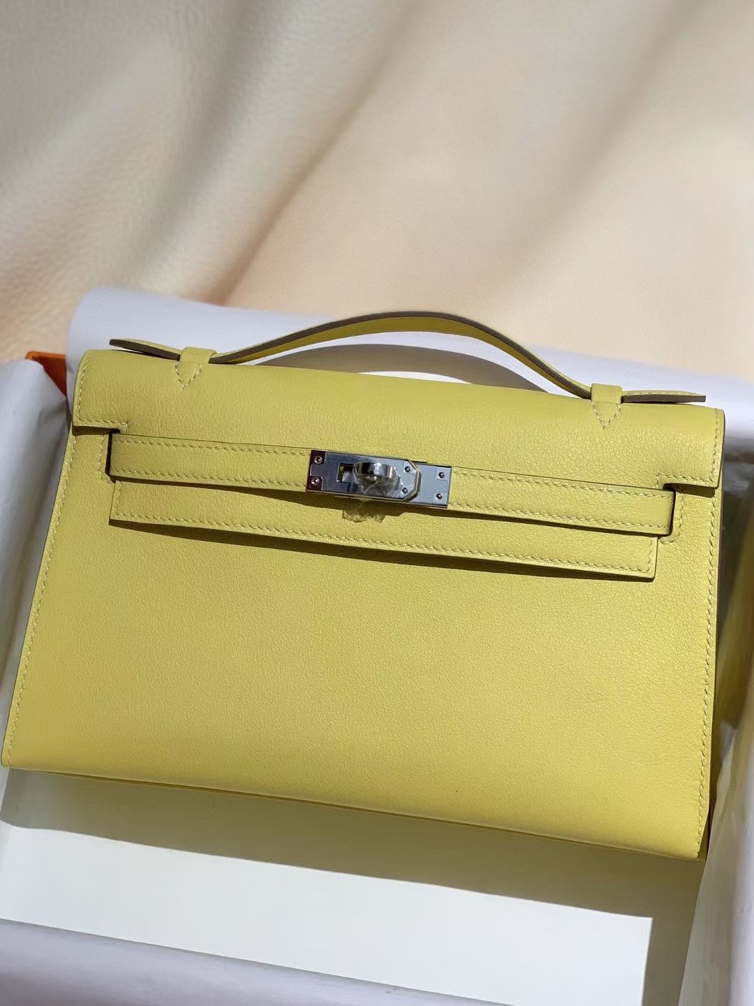 Montreal Canada Hermès Pochette Swift 9R Lime Silver Hardware