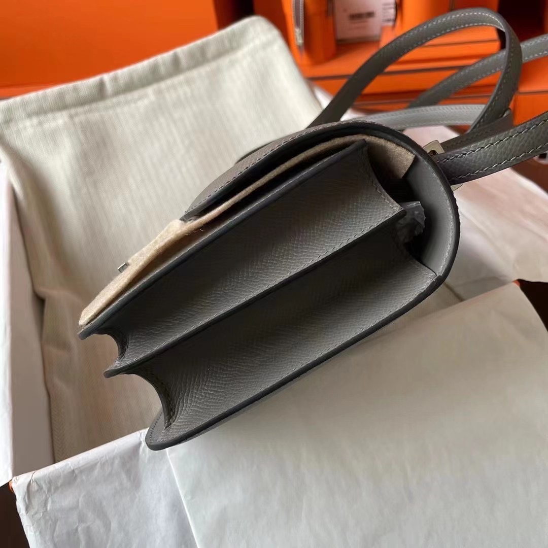 Constance mini 19cm Epsom 0L积雨云灰 银扣