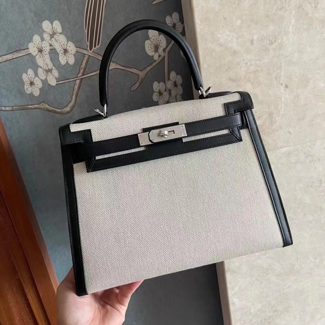 KL 28 canvas with swift black silver