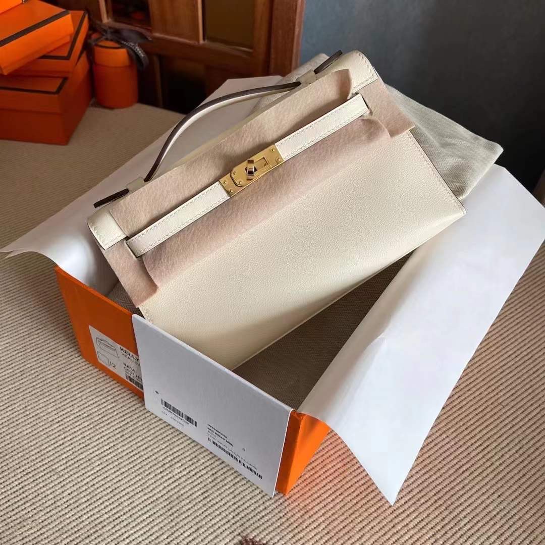 KL pochette swift i2 nata 奶油白  金
