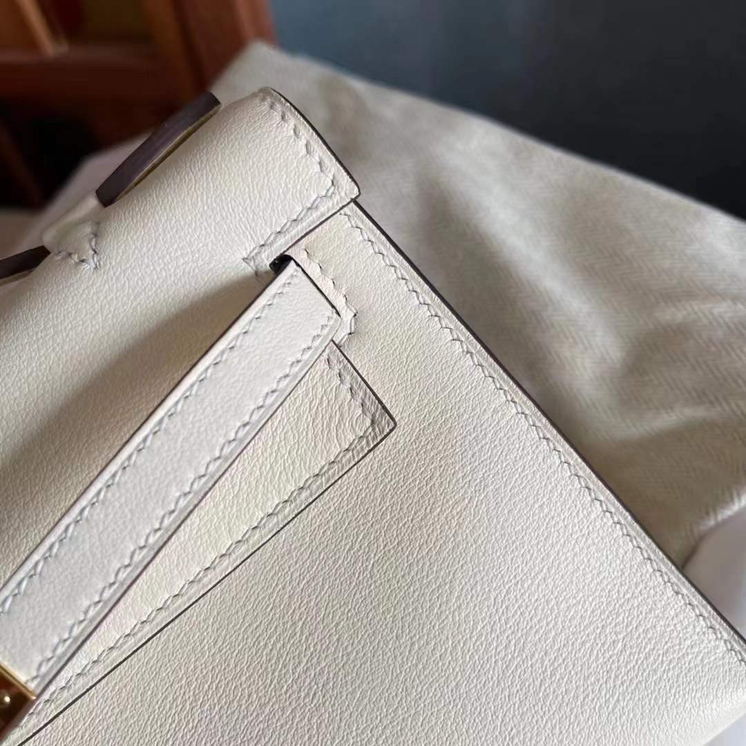 KL pochette swift i2 nata 奶油白  金