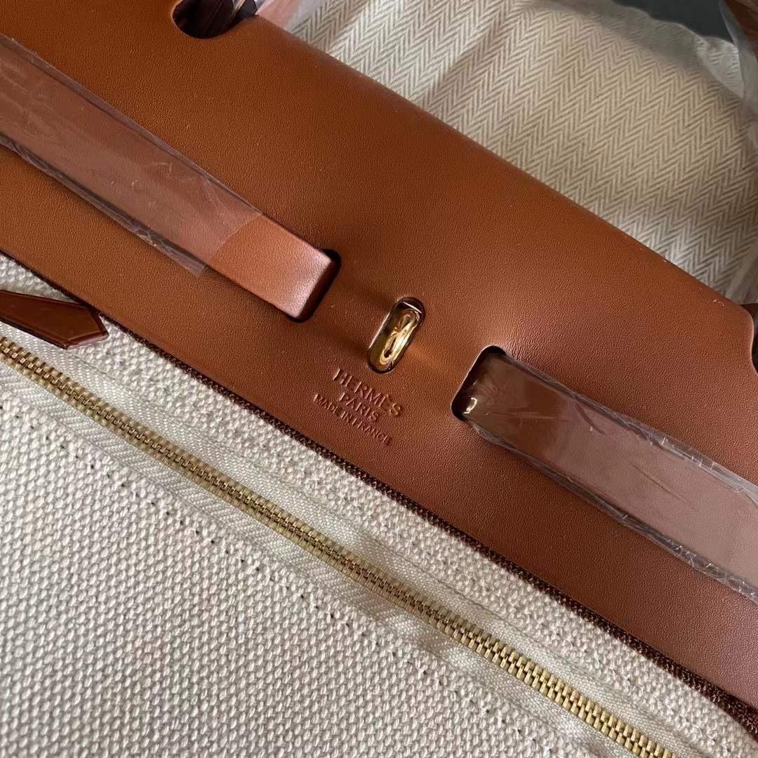 Herbag 31 风衣灰拼咖色  金扣