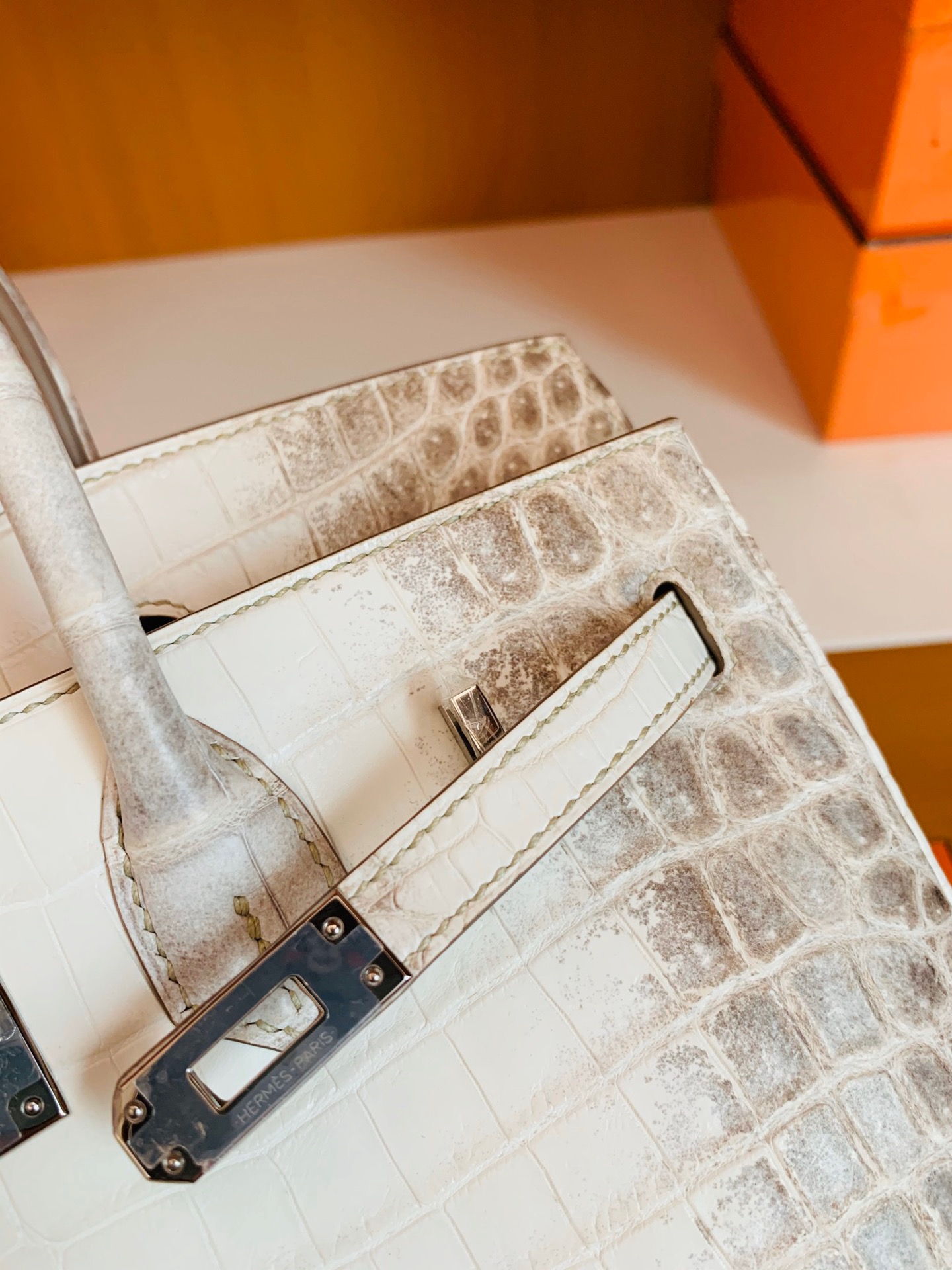 皇后级 BK 25cm Crocodile leather 铂金包 01喜马拉雅白 himalaya 雾面尼罗鳄鱼 两点 银扣 还自带气孔 可遇不可求 [得意]
