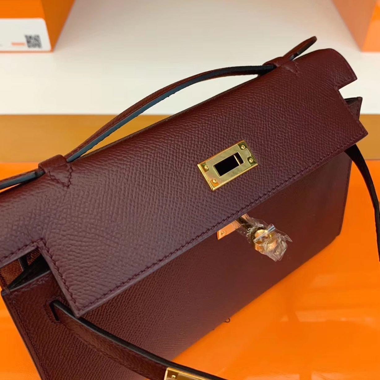 Hong Kong HM KL Pochette Epsom 55 Rouge H GHW