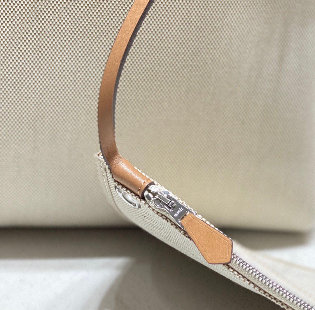 Her bag 31