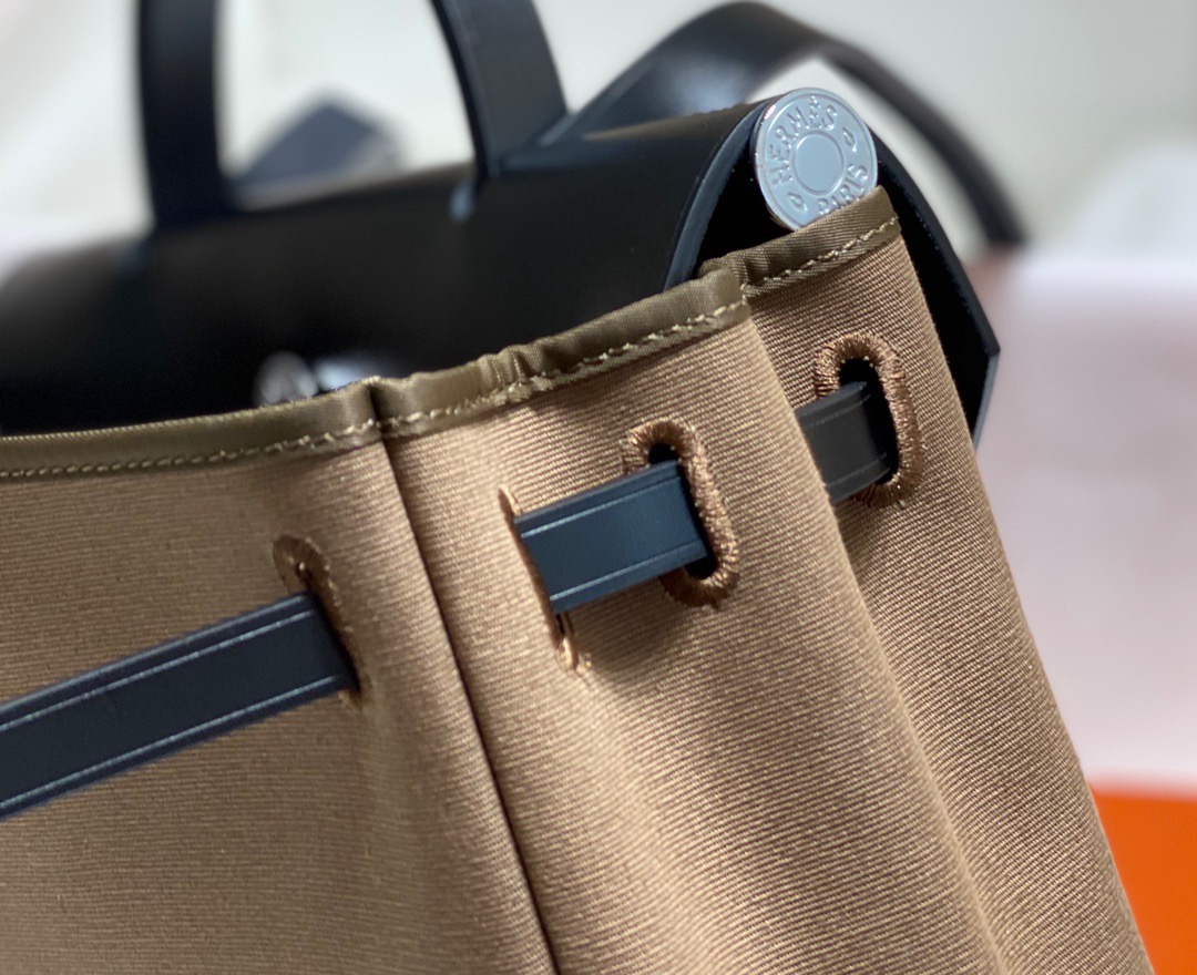 Her bag 31
