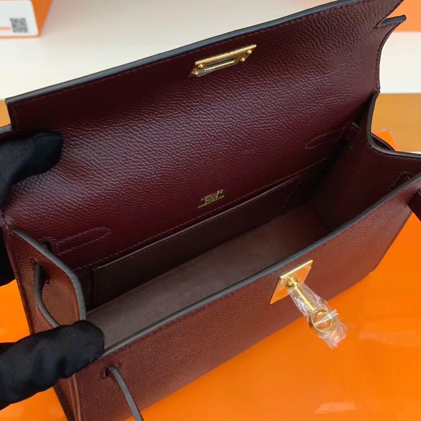 Hong Kong HM KL Pochette Epsom 55 Rouge H GHW