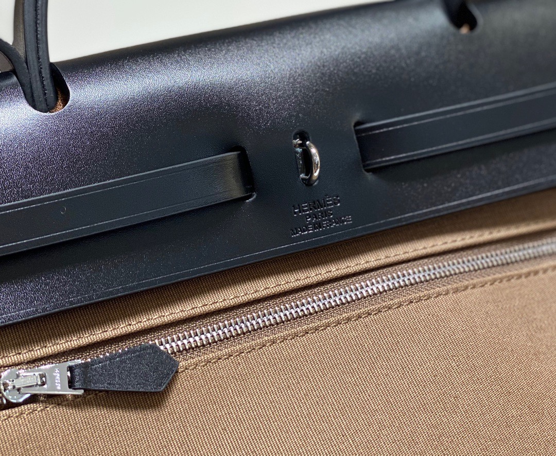 Her bag 31
