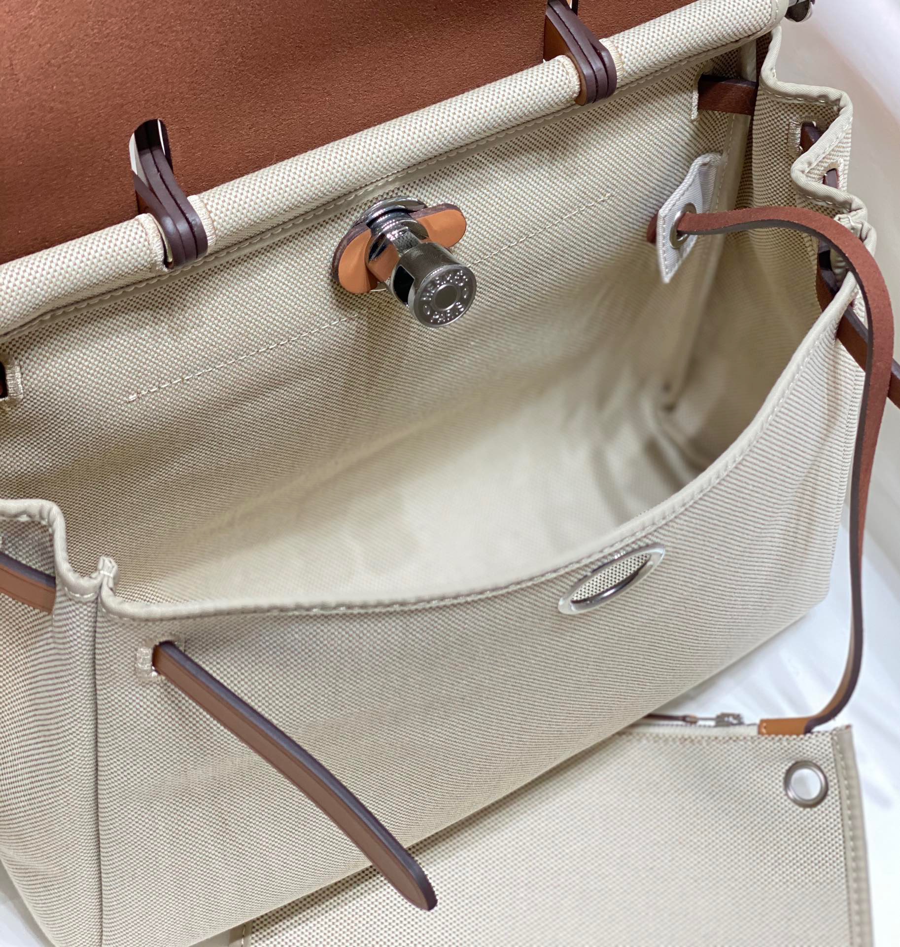 Her bag 31