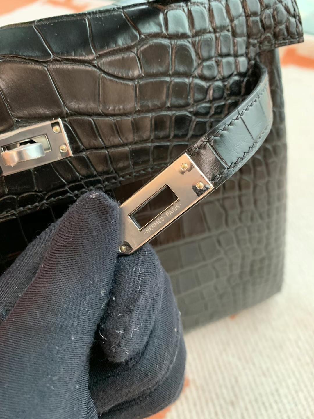 SAUDI ARABIA HM KL 25cm CC89 Noir alligator crocodile
