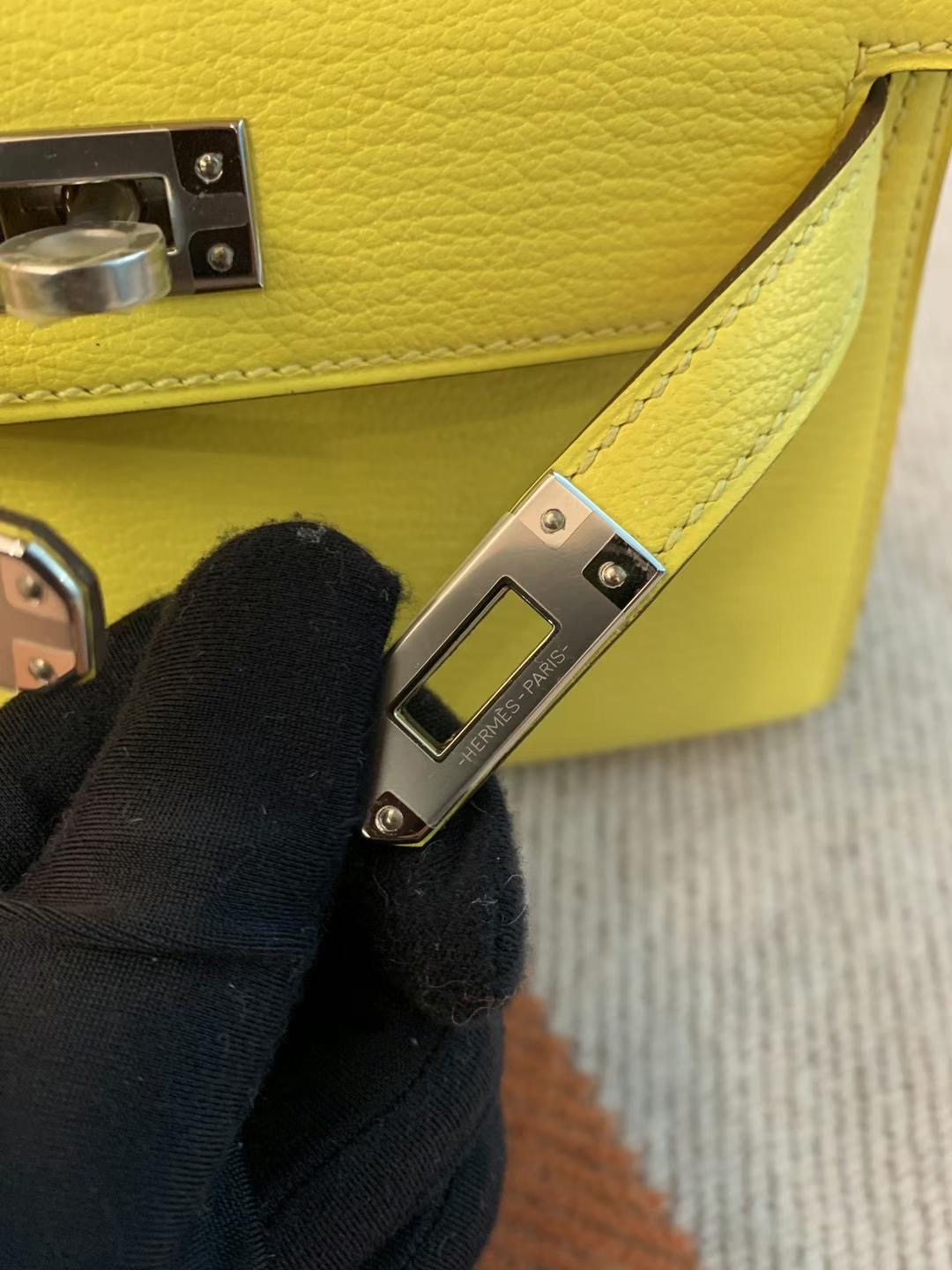 Kuwait Mini kl II 9O jaune de naples 那不勒斯黄 山羊皮