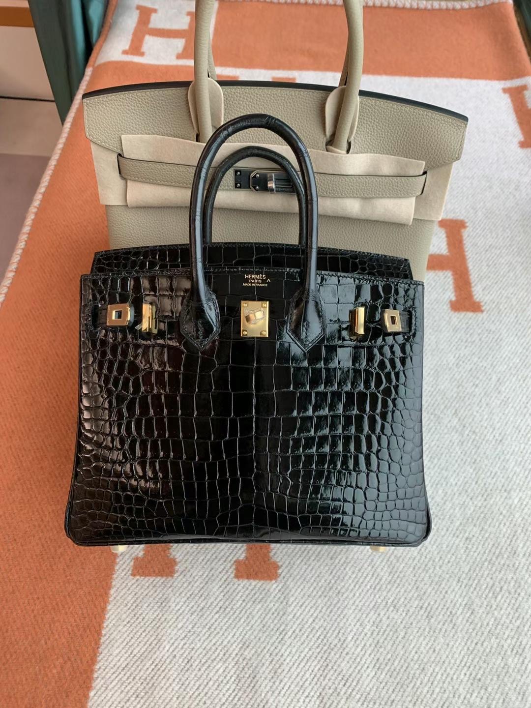 Saudi Arabia Dammam HM BK 25cm 89 Noir Porosus V crocodile