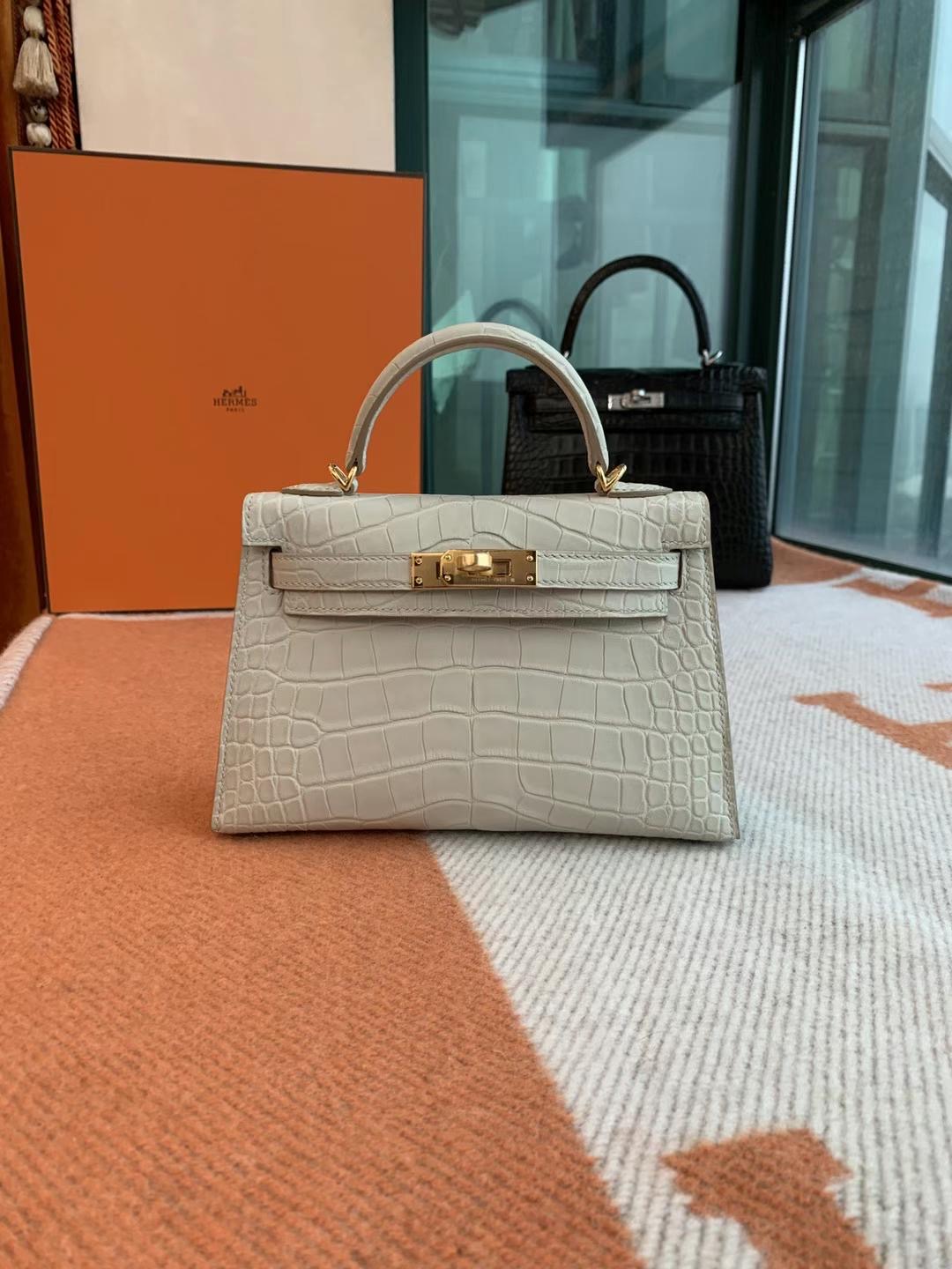 HM KL Mini2 19cm 雾面方块 美洲鳄鱼Matte Alligator Crocodile CK80 Griss perle 珍珠灰 全手工蜜蜡线缝制