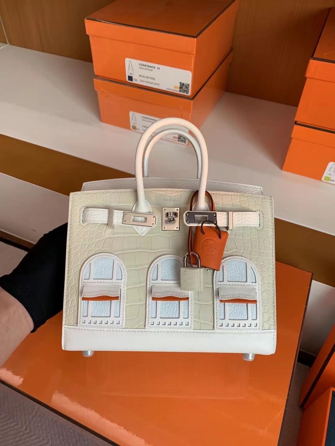 United Arab Emirates HM BK 20cm sellier Faubourg