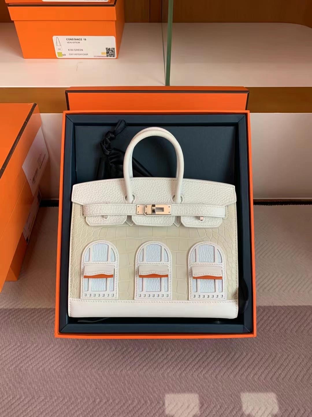 United Arab Emirates HM BK 20cm sellier Faubourg