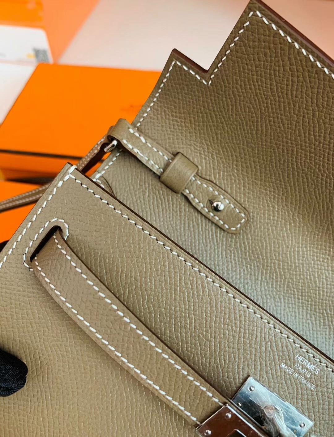 hm usa KL To Go wallet Etoupe