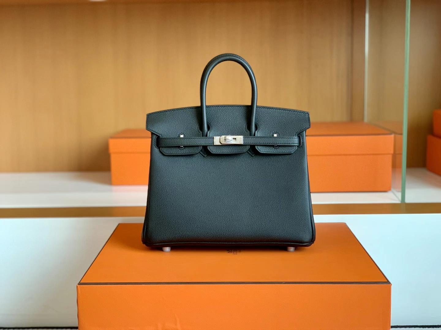 Expo 2020 Dubai HM BK 25cm togo 89 Noir