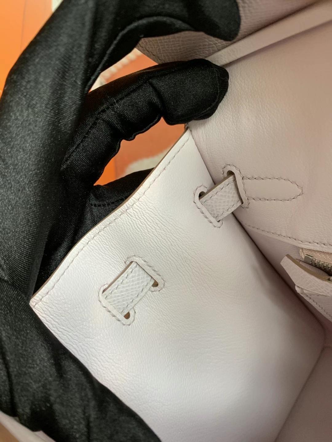 Dubai HM Store BK 25cm Epsom 09 Mauve Pâle