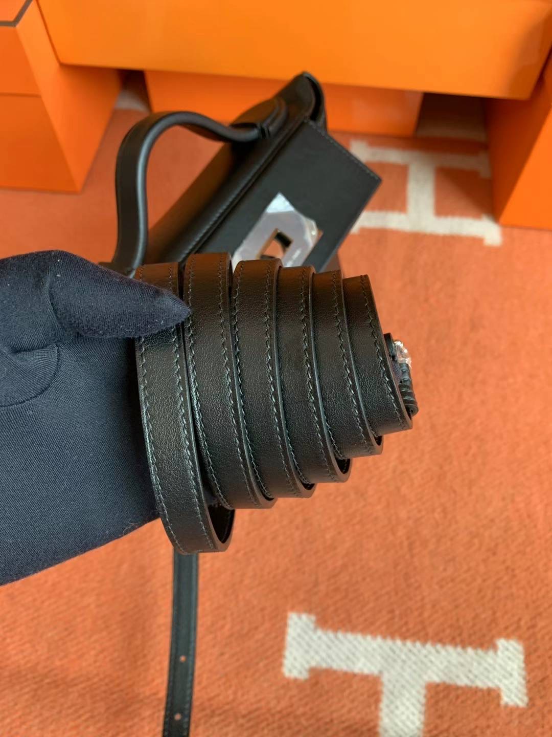 HM 24-24 89 Noir