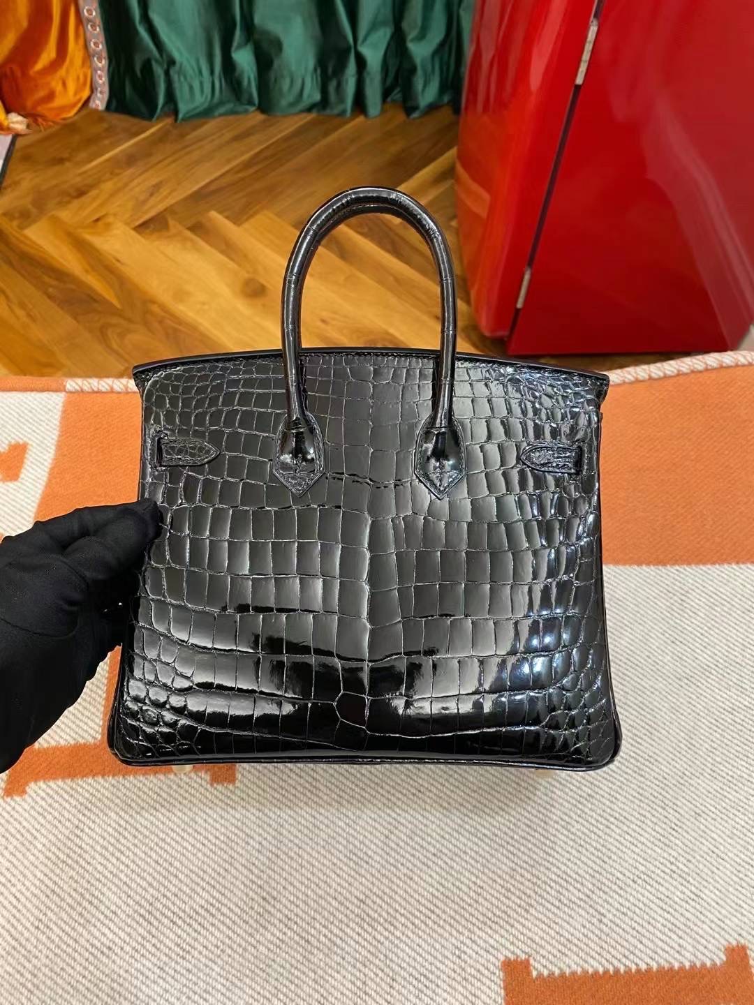 Saudi Arabia Dammam HM BK 25cm 89 Noir Nilo crocodile