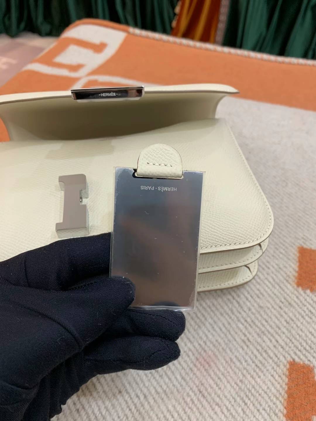 HM constance mini with mirror
