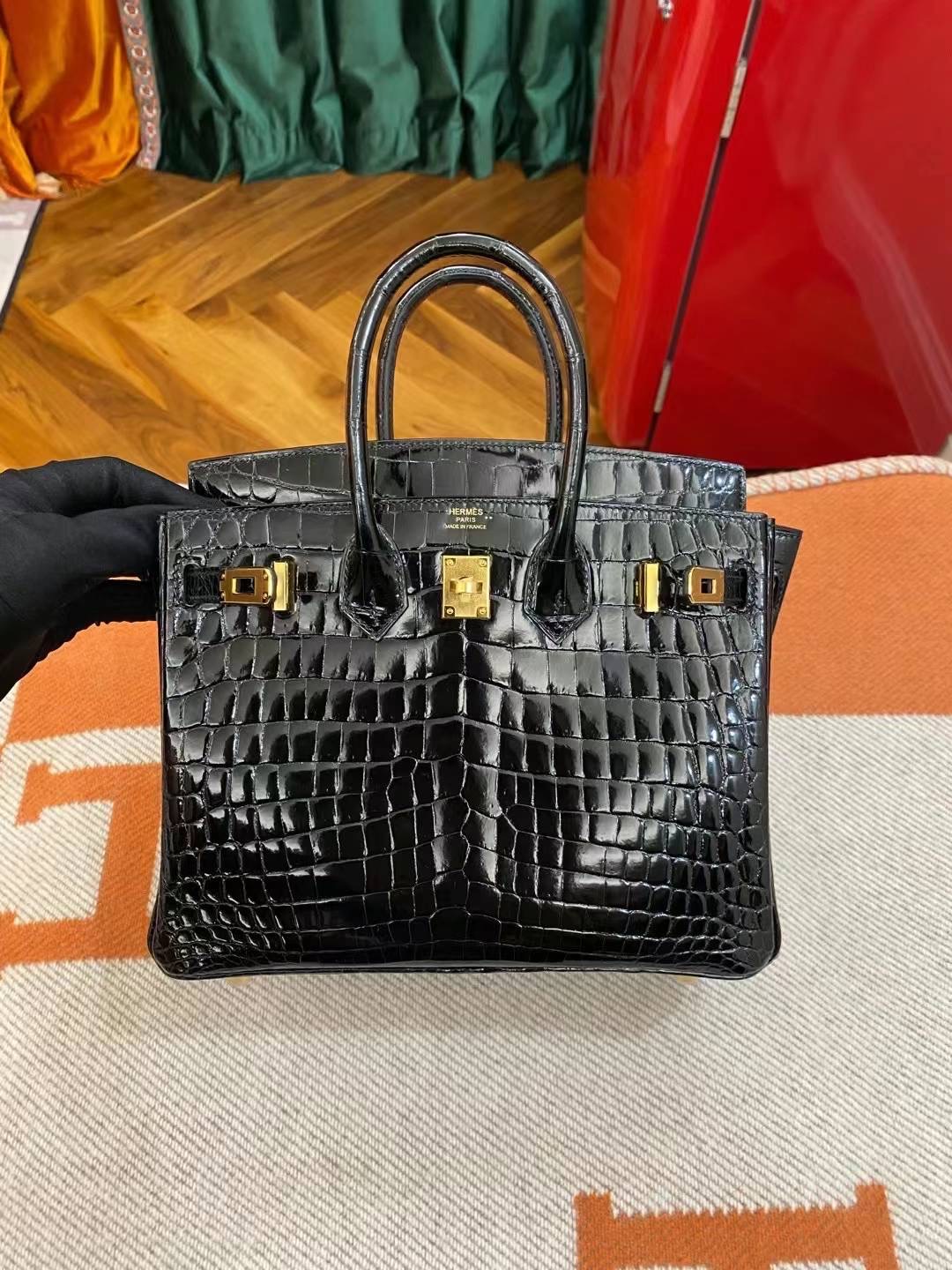 Saudi Arabia Dammam HM BK 25cm 89 Noir Nilo crocodile
