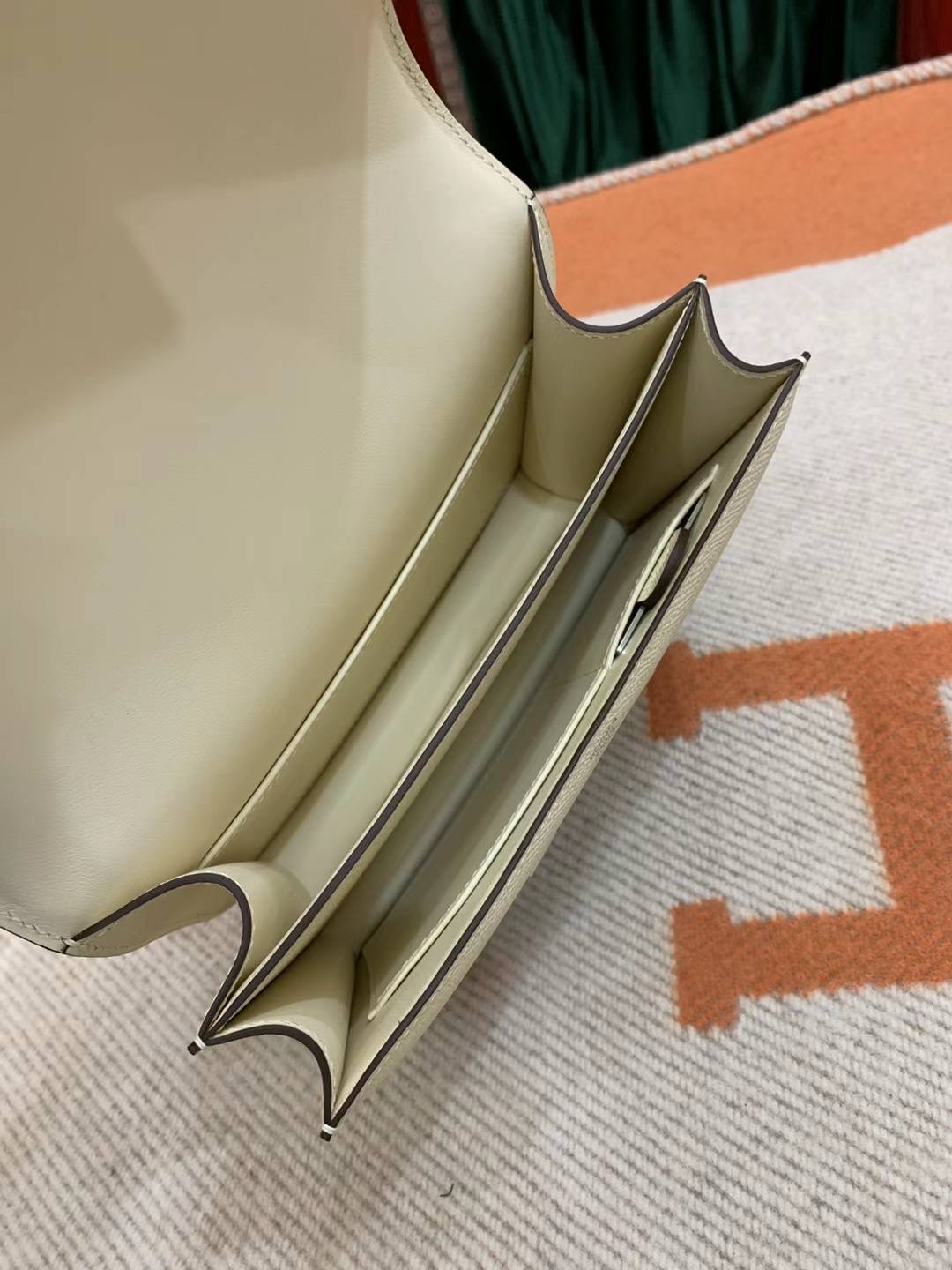 HM constance mini with mirror