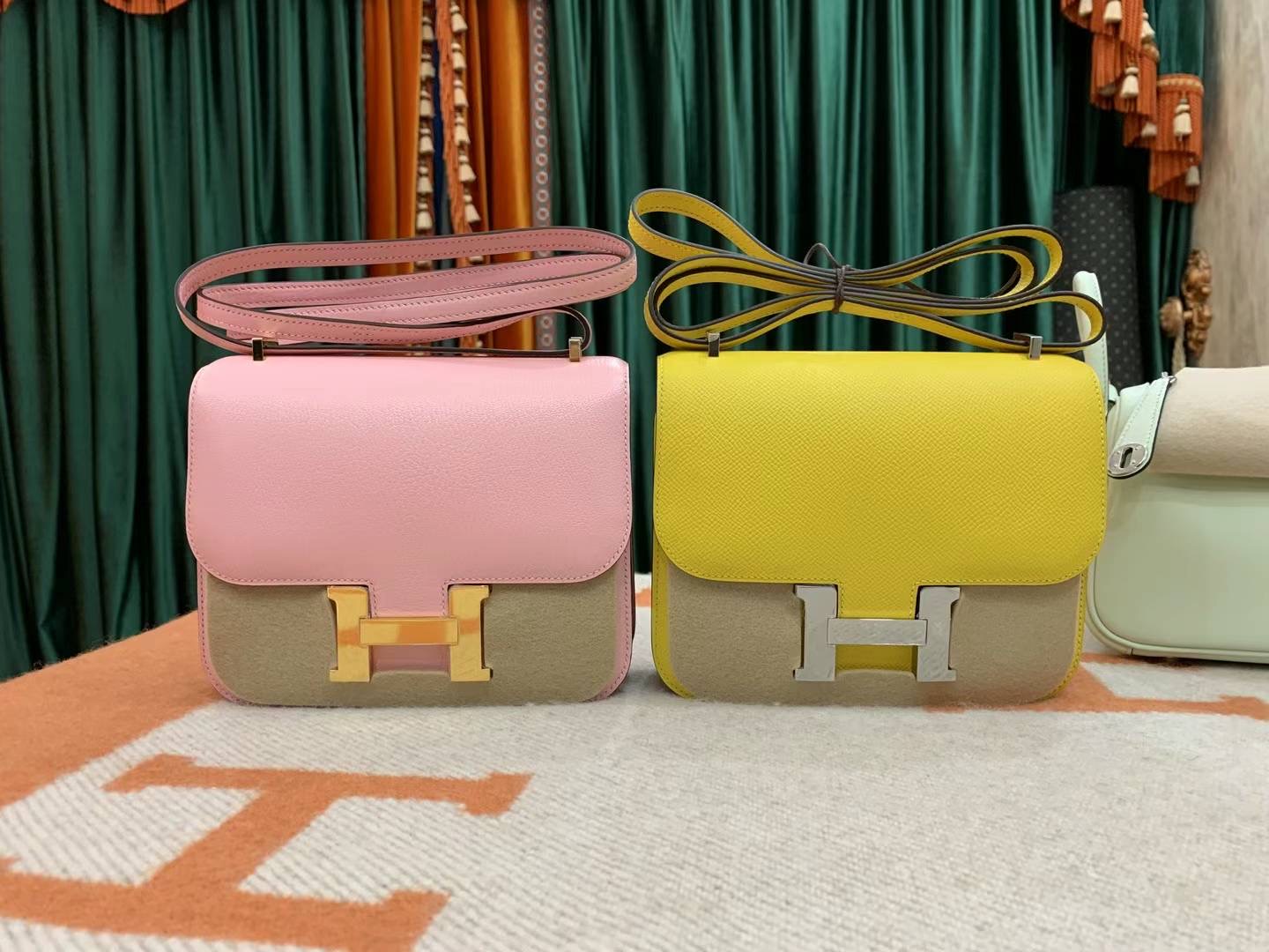 Kuwait Mini Constance Epsom 9O jaune de naples