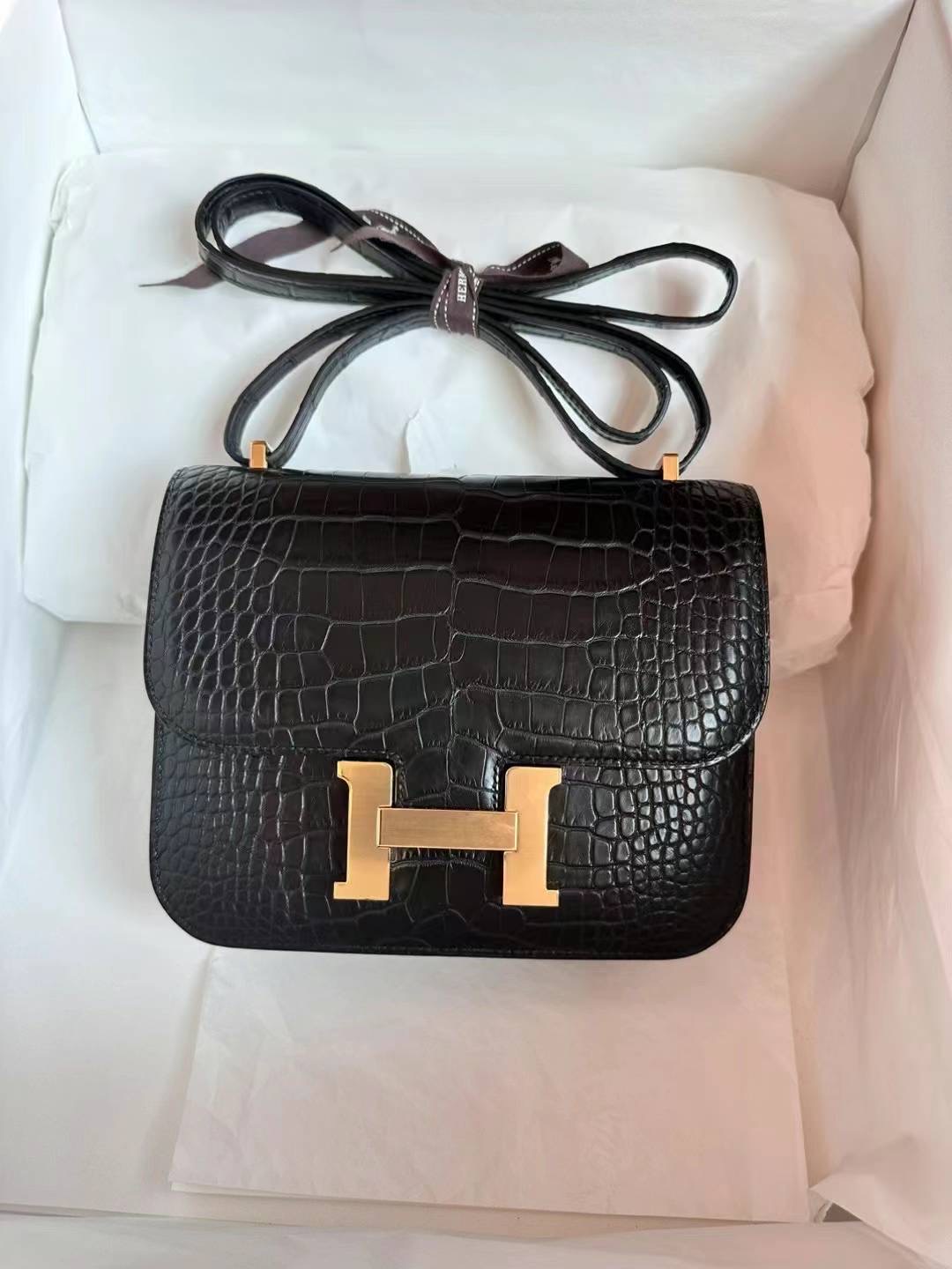 Dubai HM Constance 19cm Ck89 Noir Matte Alligator Crocodile