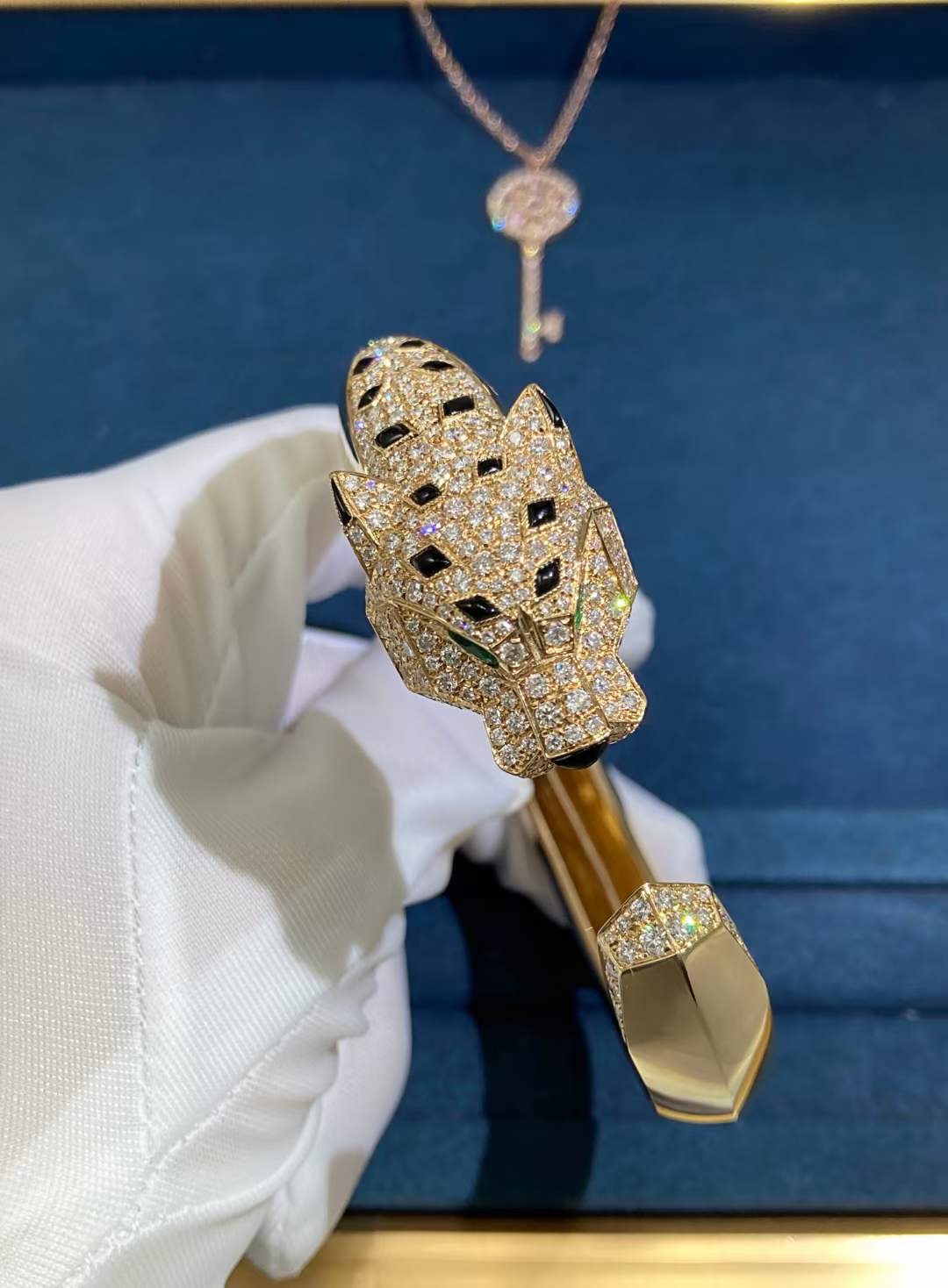 tiger bracelet 18k gold and diamond