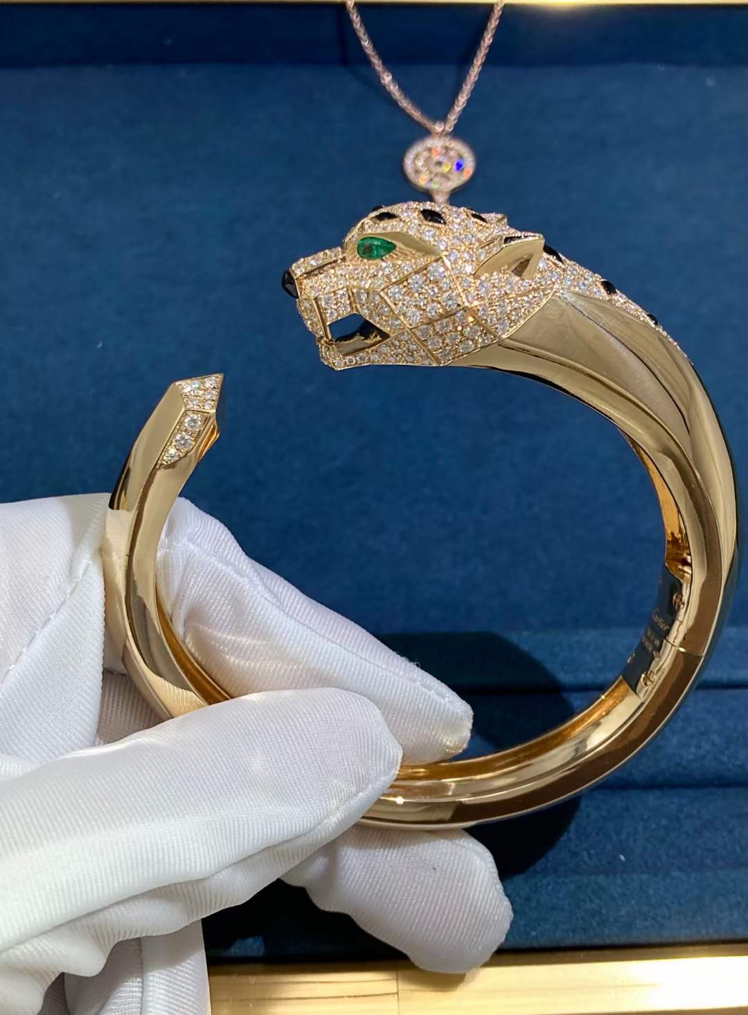 tiger bracelet 18k gold and diamond