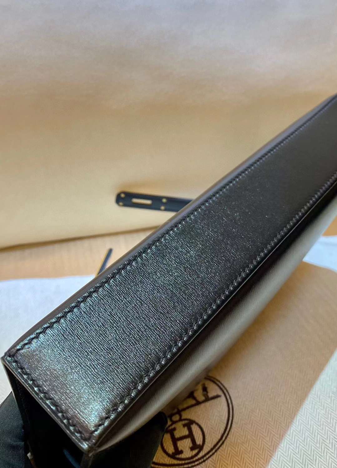 United Arab Emirates HM KL Elan 2023 Box leather