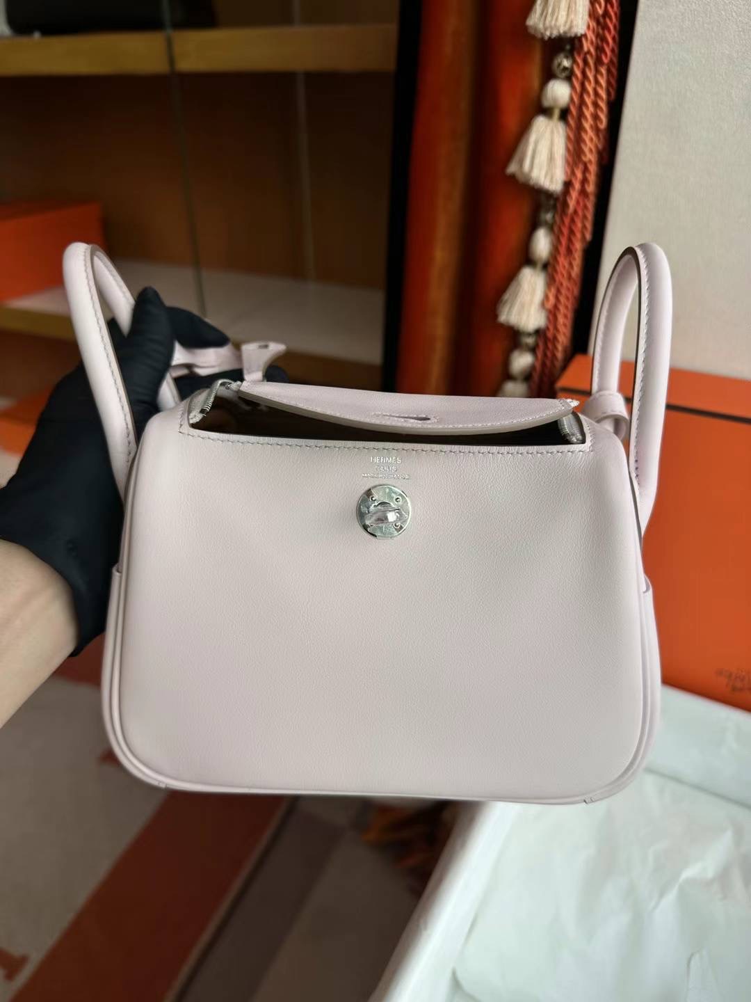 Saudi Arabia HM LD Mini 09 Mauve Pâle / ck37 Gold