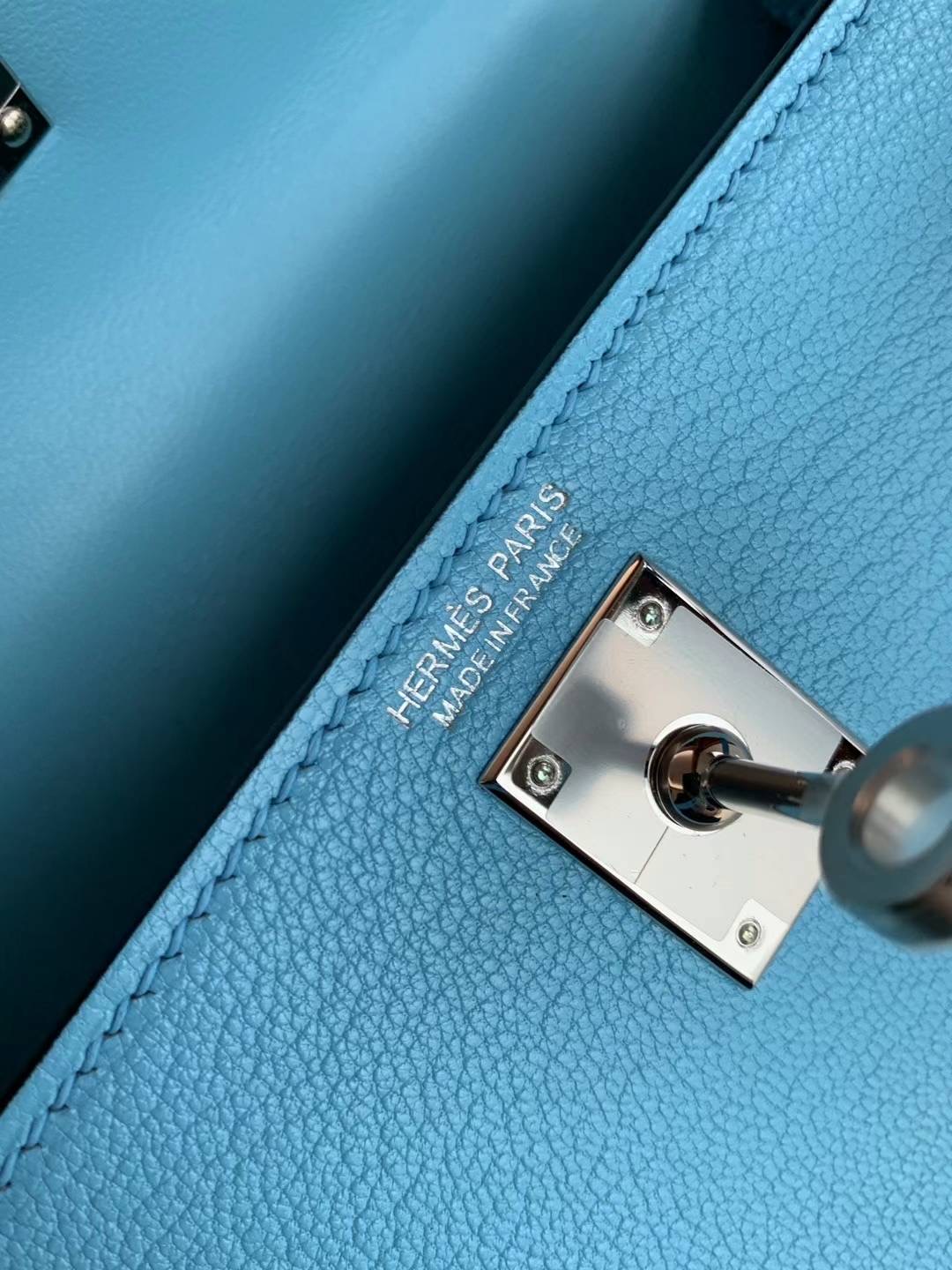 HM mini kl handmade chevre leather 7N blue