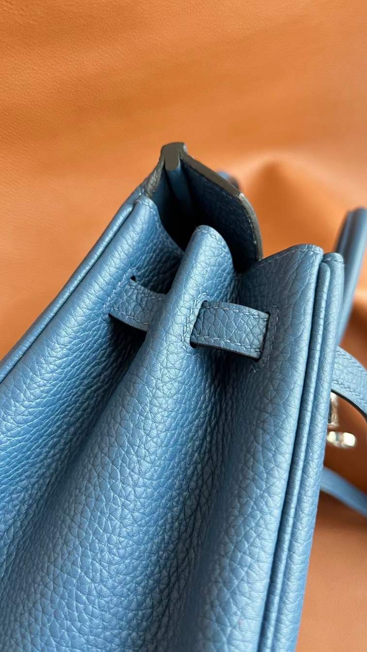Qatar HM BK 25cm Togo S4 Deep Blue Phw