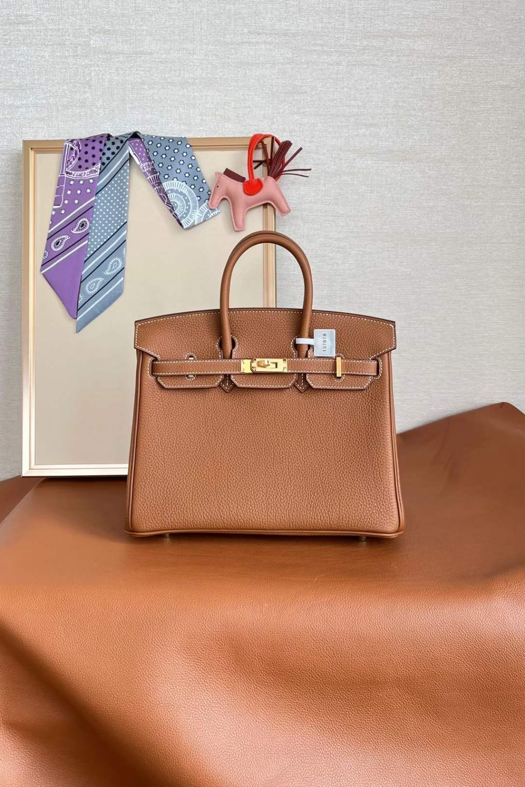 HM bk 25cm togo ck37 gold vvip