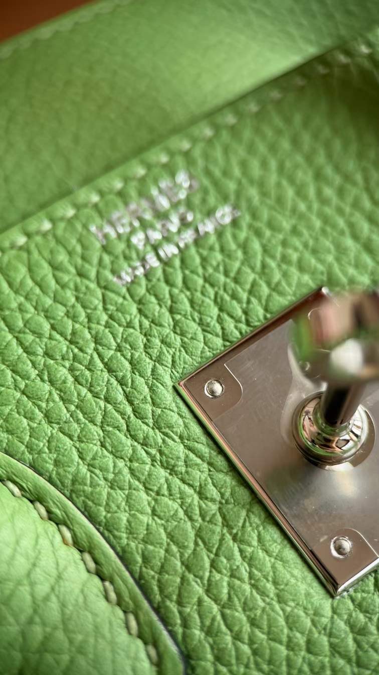 Hong Kong HM luxury bk 25cm togo 3I  Vert Criquet