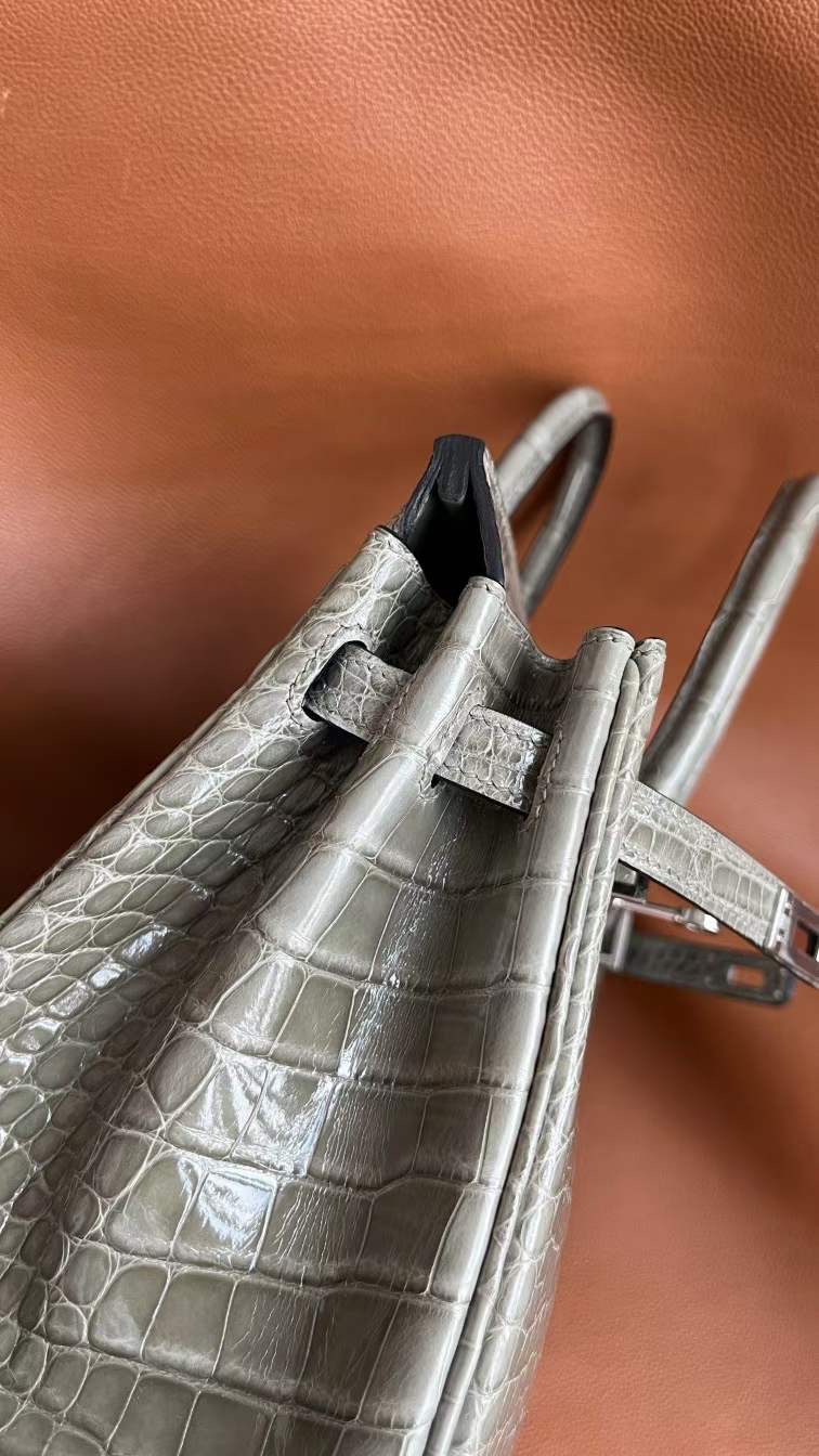 HM bk 25cm crocodile 81 Gris Tourterelle