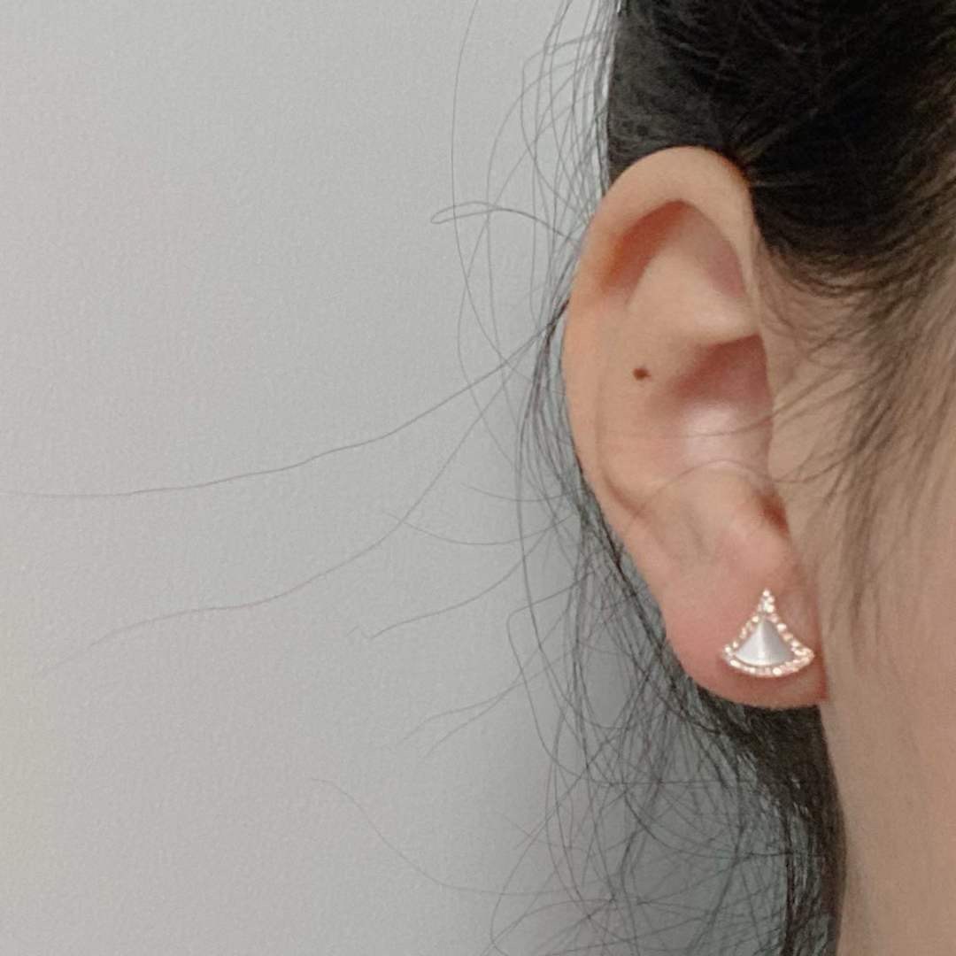 DIVAS’ DREAM EARRINGS